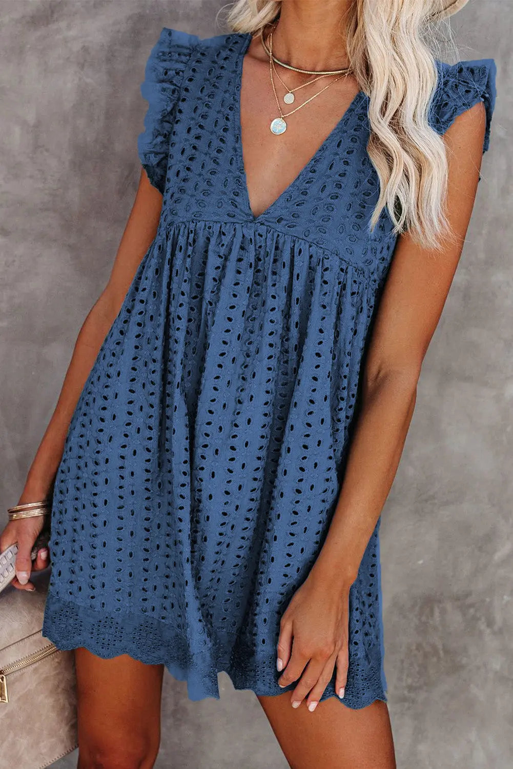 Vestido Soltinho Com Bolso Decotado - Shorts Integrado